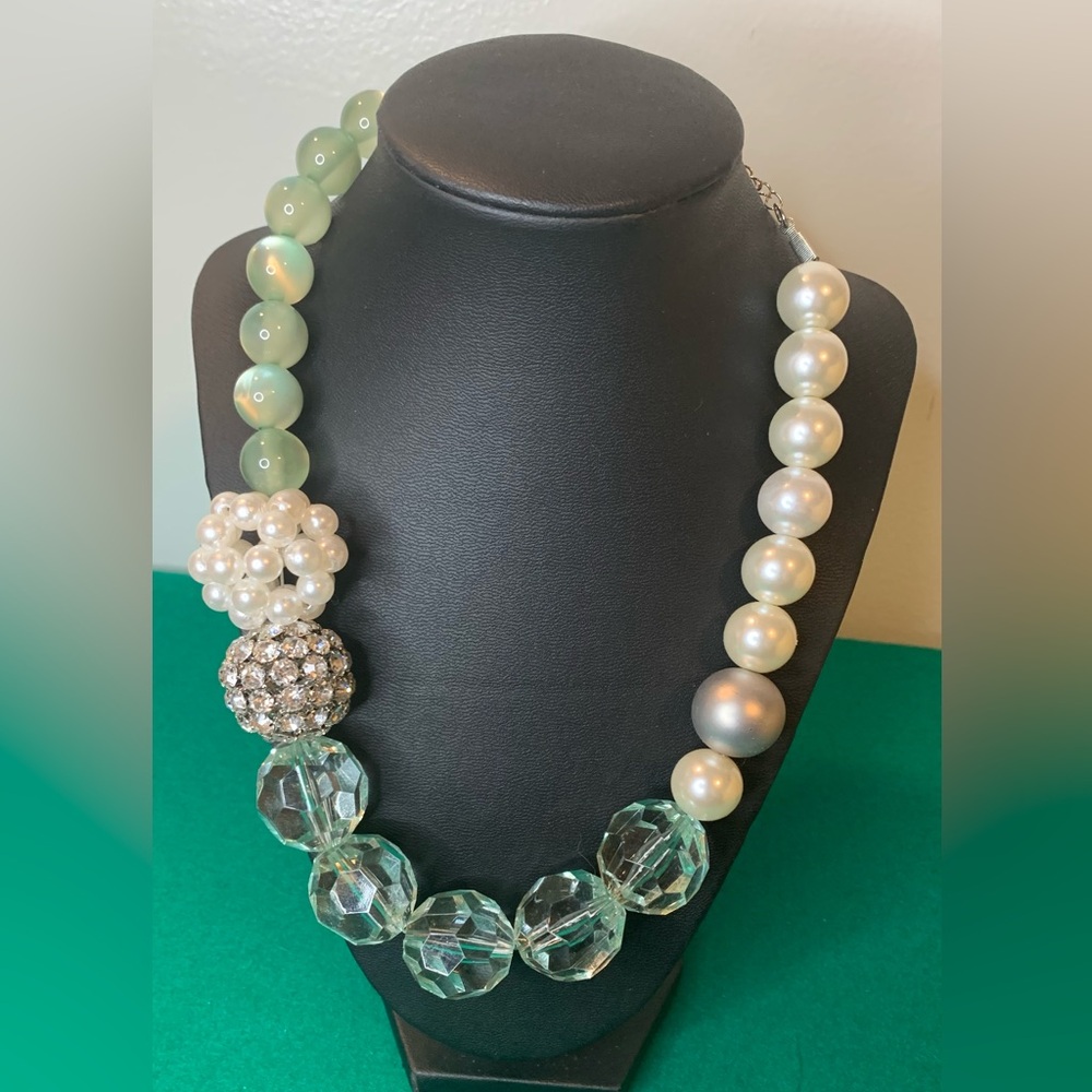 Elegant Multi-Color Beaded Necklace